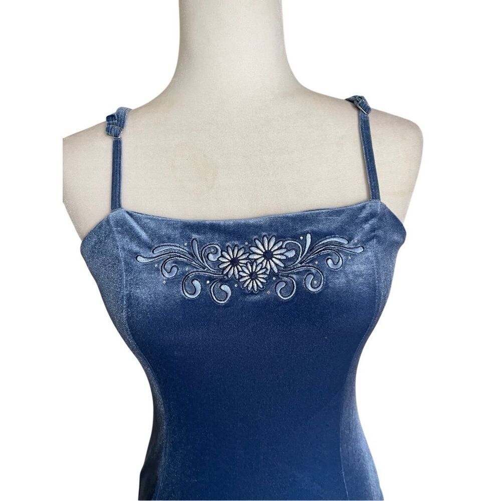 dELiA*s Blue Velour Mini Dress‎ – Small – Made in China - Picture 2 of 9